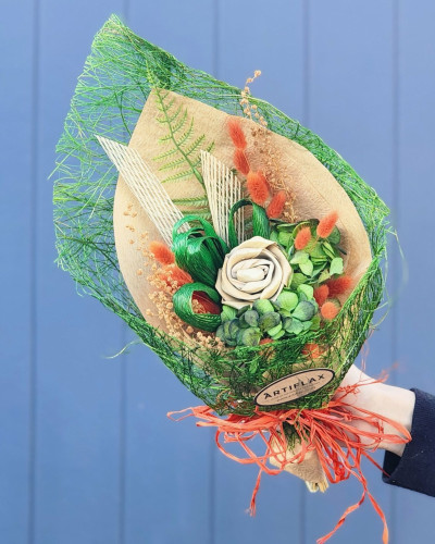 Mini Flax Flower Posy - Iwa Mini Flax Flower Posy - Iwa