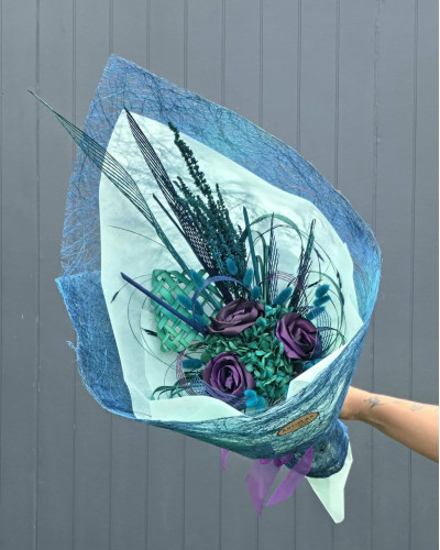Paua Seas Flax Flower Bouquet